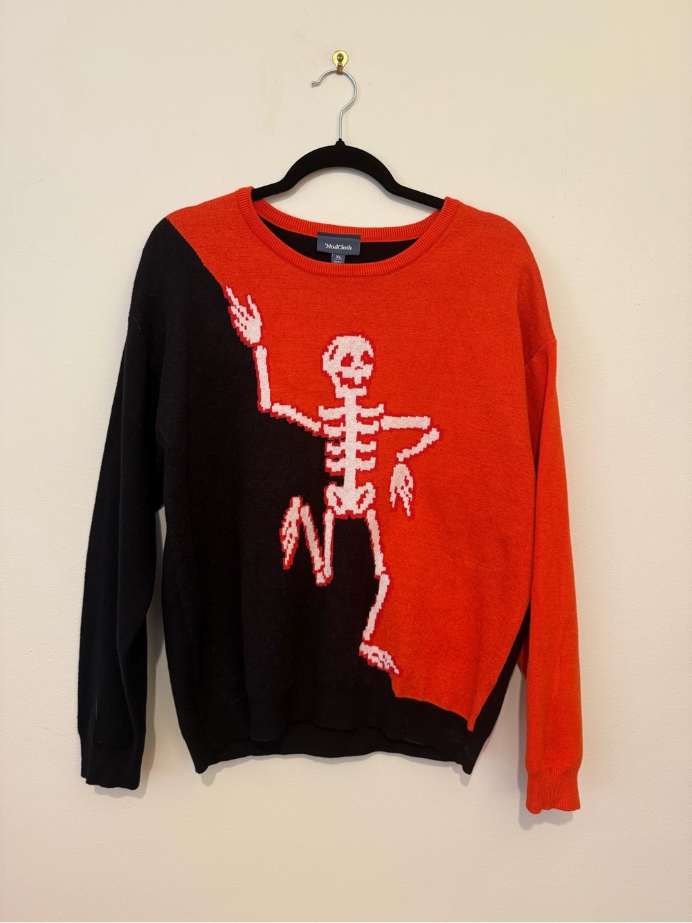 NWOT ModCloth Orange and Black Crewneck Sweater
